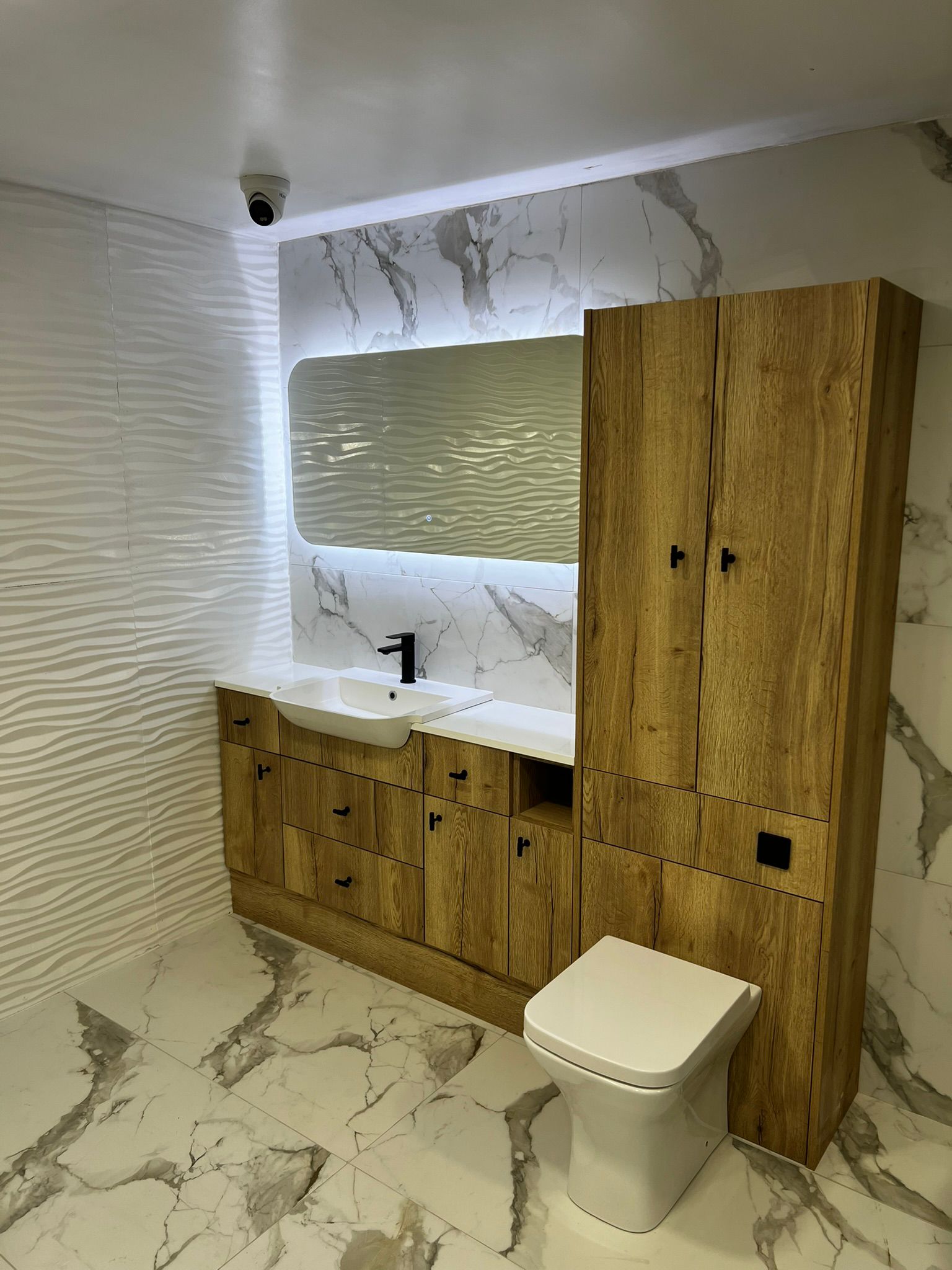 Oak fitted bathroom furniture